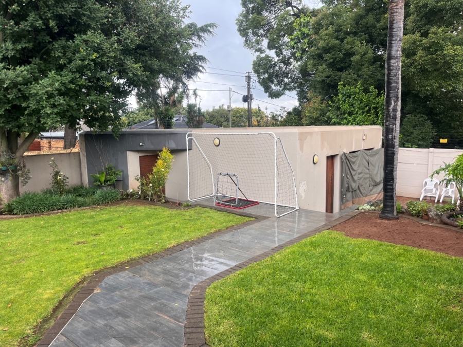 4 Bedroom Property for Sale in Sydenham Gauteng