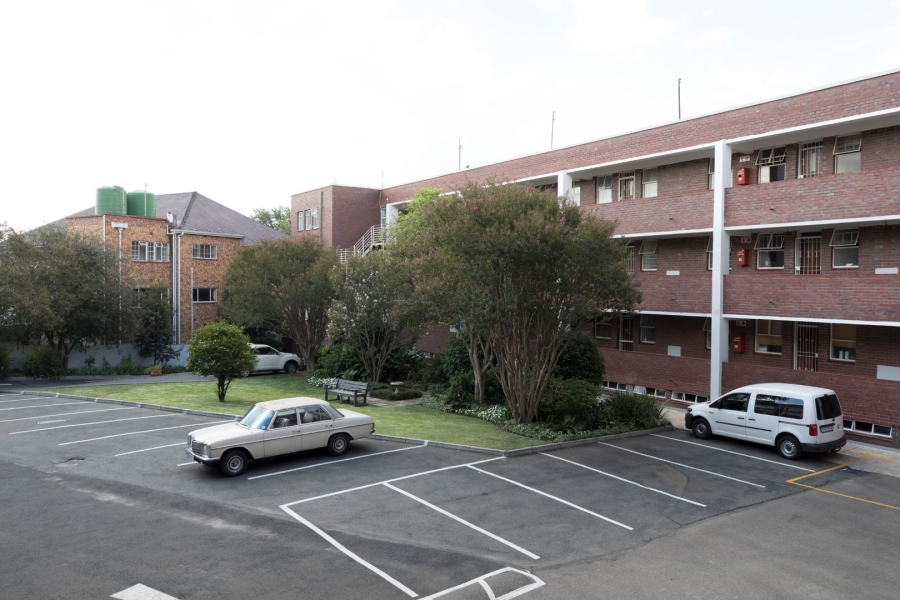 2 Bedroom Property for Sale in Waverley Gauteng