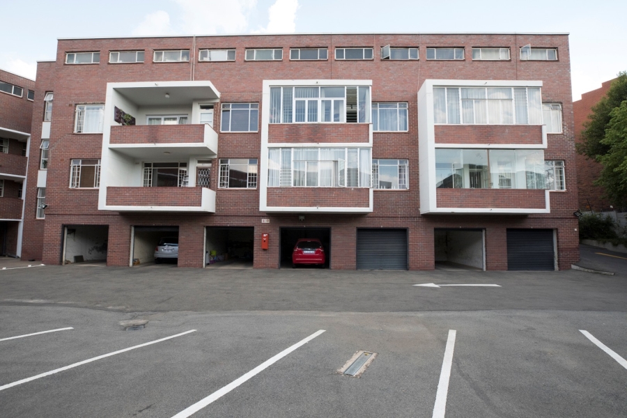 2 Bedroom Property for Sale in Waverley Gauteng