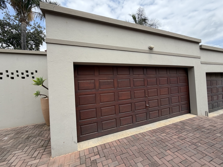 4 Bedroom Property for Sale in Eldo Glen Gauteng