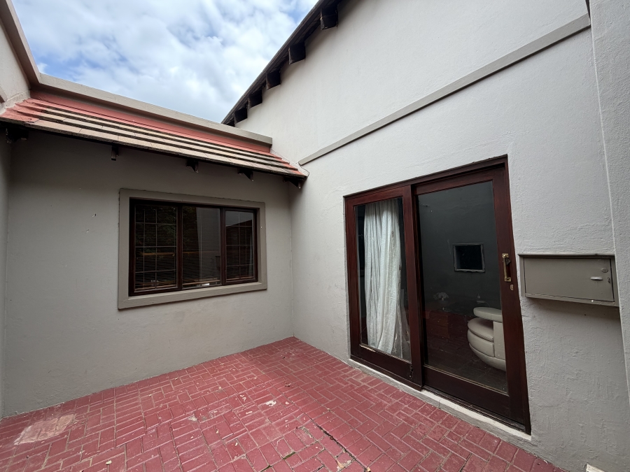 4 Bedroom Property for Sale in Eldo Glen Gauteng