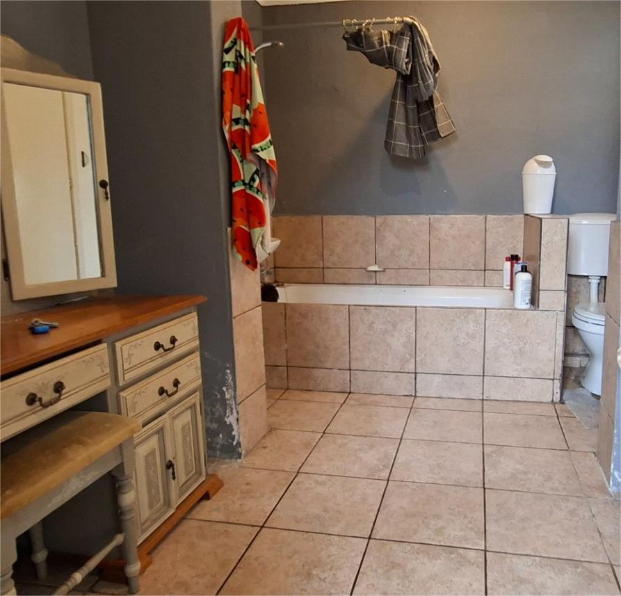 3 Bedroom Property for Sale in Breaunanda Gauteng