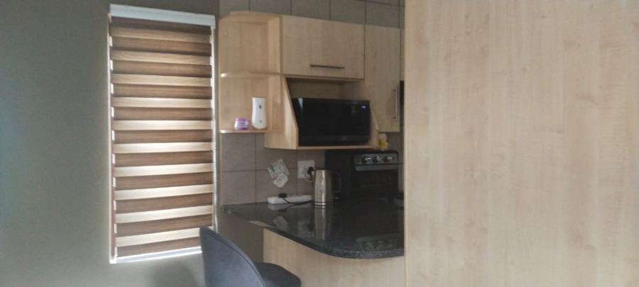 To Let 2 Bedroom Property for Rent in Willowbrook Gauteng