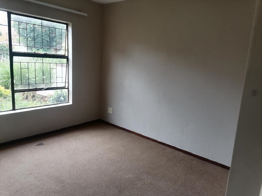 To Let 2 Bedroom Property for Rent in Amorosa Gauteng