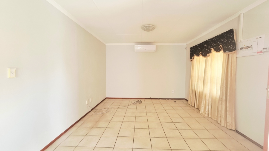 3 Bedroom Property for Sale in Noordwyk Gauteng