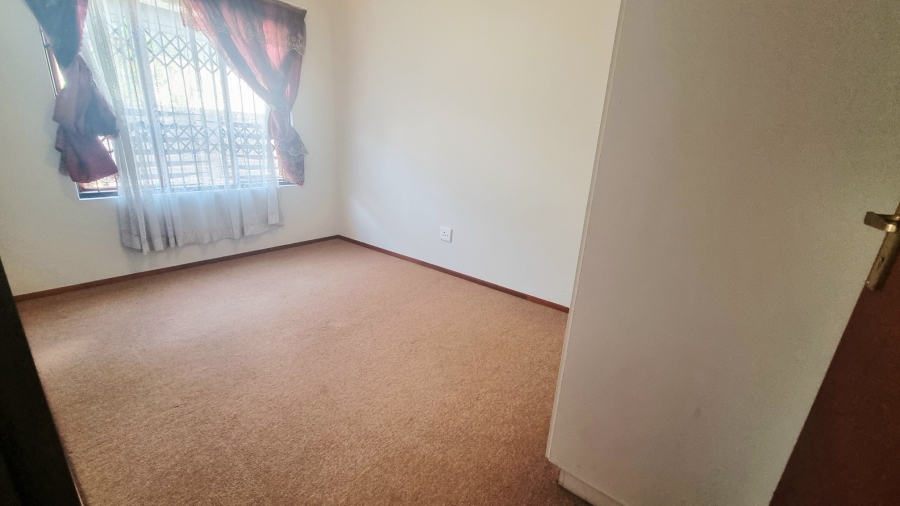 3 Bedroom Property for Sale in Noordwyk Gauteng