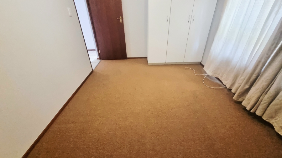 3 Bedroom Property for Sale in Noordwyk Gauteng