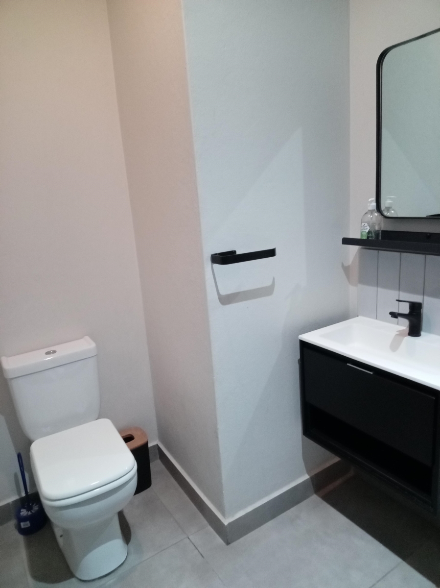 To Let 1 Bedroom Property for Rent in Sandton Central Gauteng