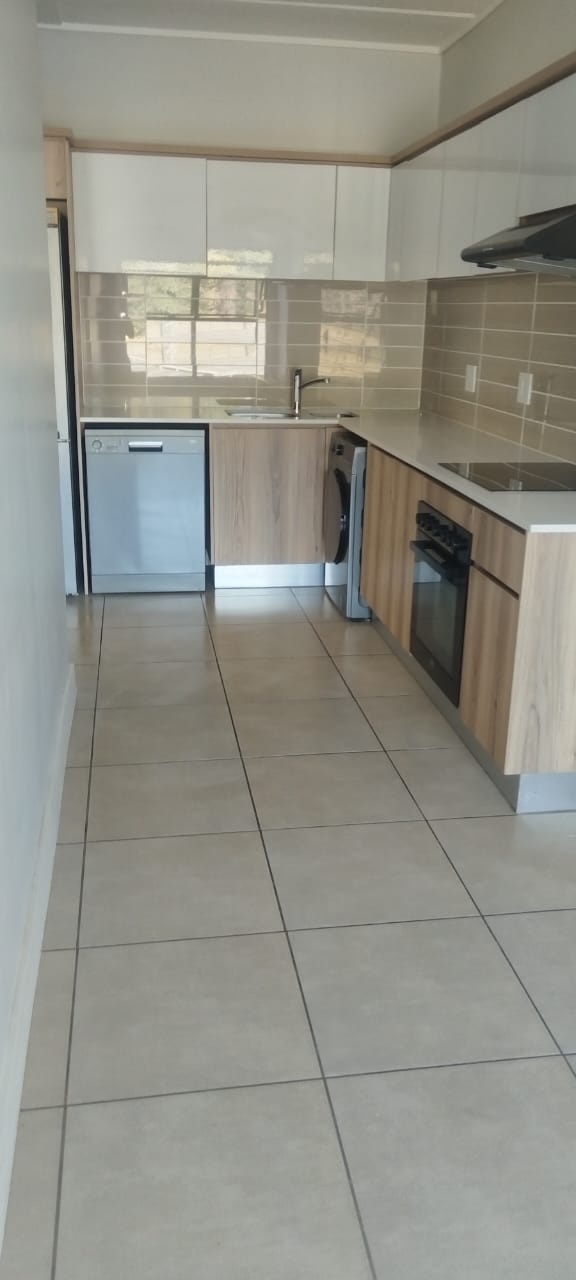 To Let 1 Bedroom Property for Rent in Linbro Park Gauteng
