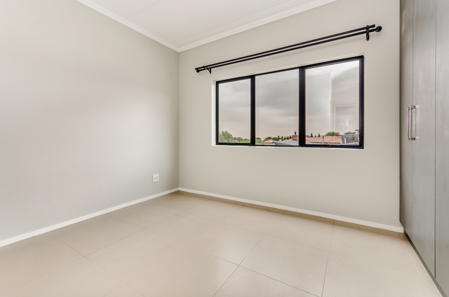 To Let 2 Bedroom Property for Rent in Bryanston Gauteng