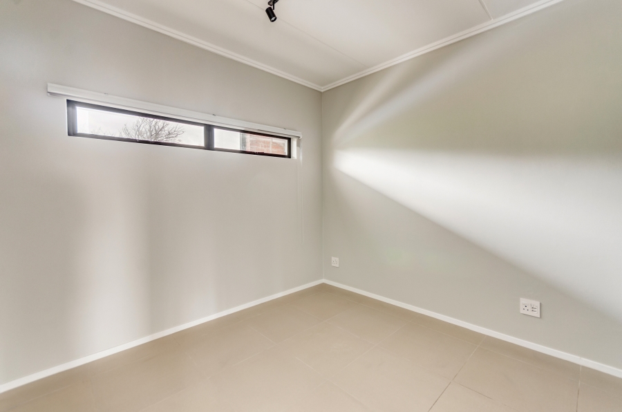 To Let 2 Bedroom Property for Rent in Bryanston Gauteng