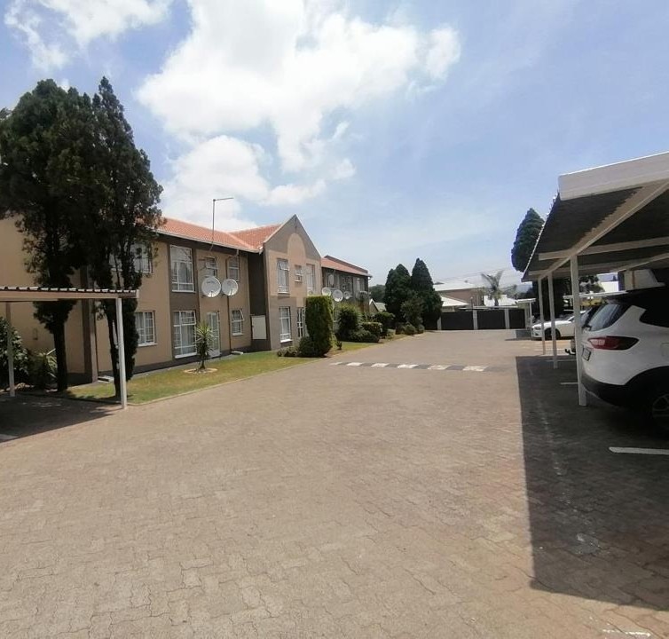 2 Bedroom Property for Sale in Verwoerdpark Gauteng