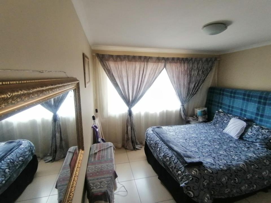 2 Bedroom Property for Sale in Verwoerdpark Gauteng