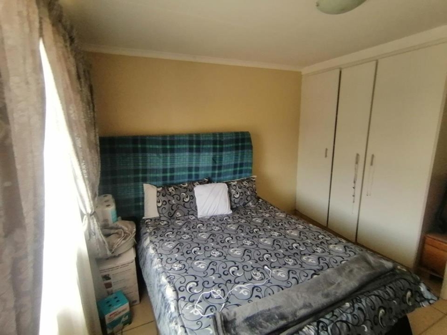 2 Bedroom Property for Sale in Verwoerdpark Gauteng