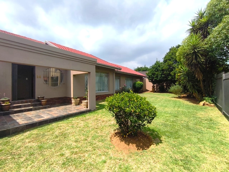 4 Bedroom Property for Sale in Randhart Gauteng