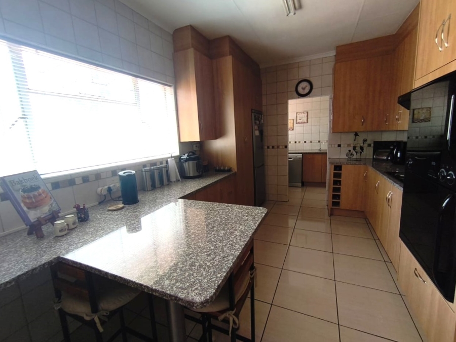 4 Bedroom Property for Sale in Randhart Gauteng