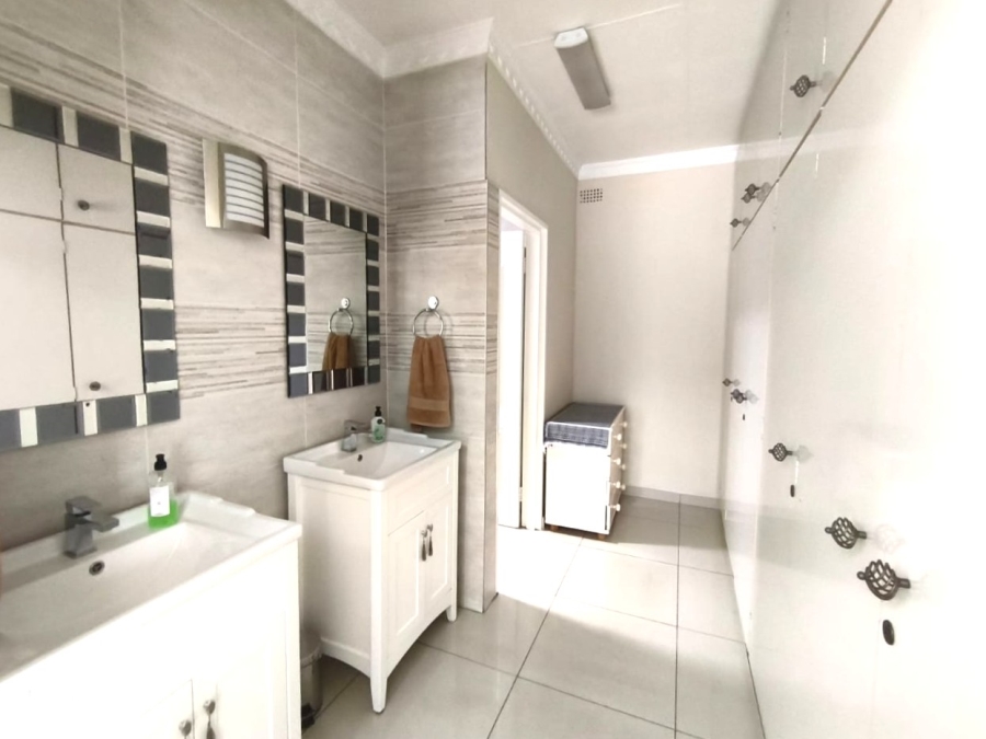 4 Bedroom Property for Sale in Randhart Gauteng