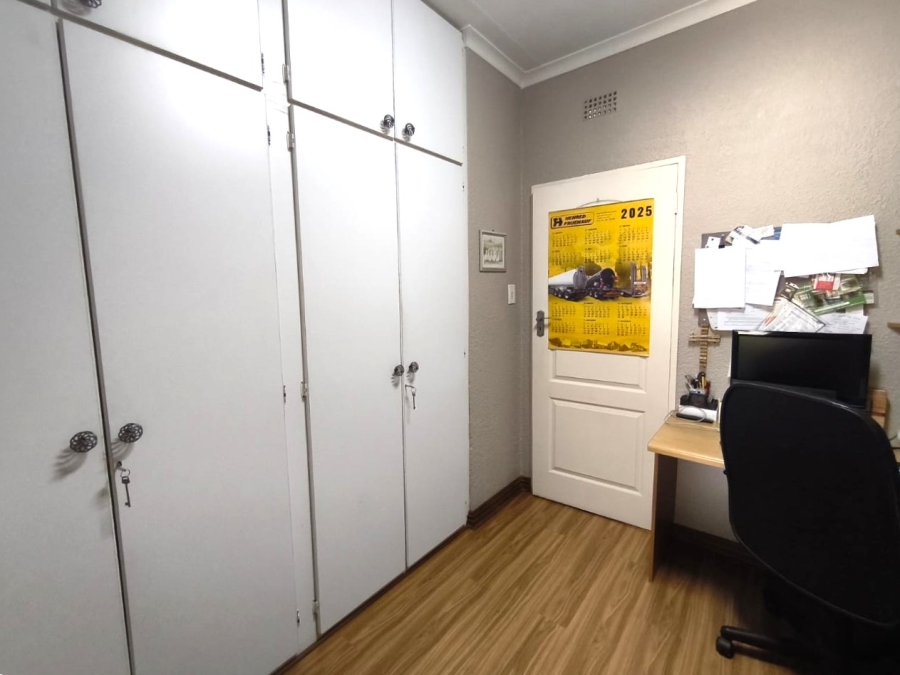 4 Bedroom Property for Sale in Randhart Gauteng