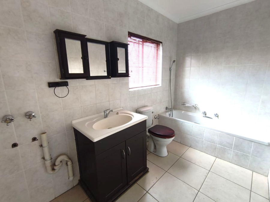 4 Bedroom Property for Sale in Randhart Gauteng