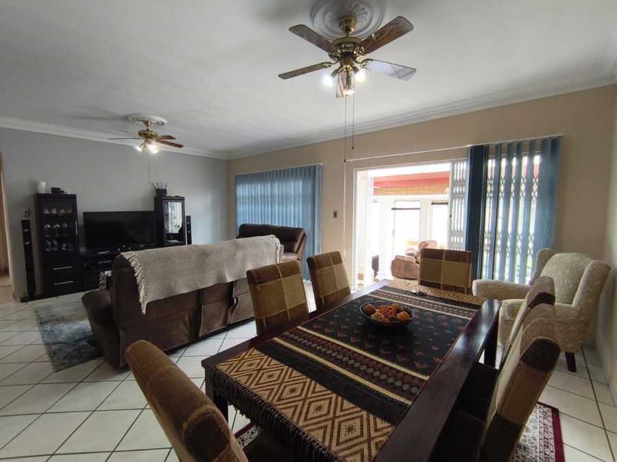 4 Bedroom Property for Sale in New Redruth Gauteng