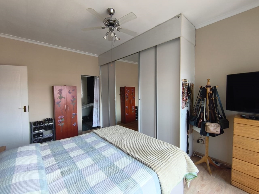 4 Bedroom Property for Sale in New Redruth Gauteng