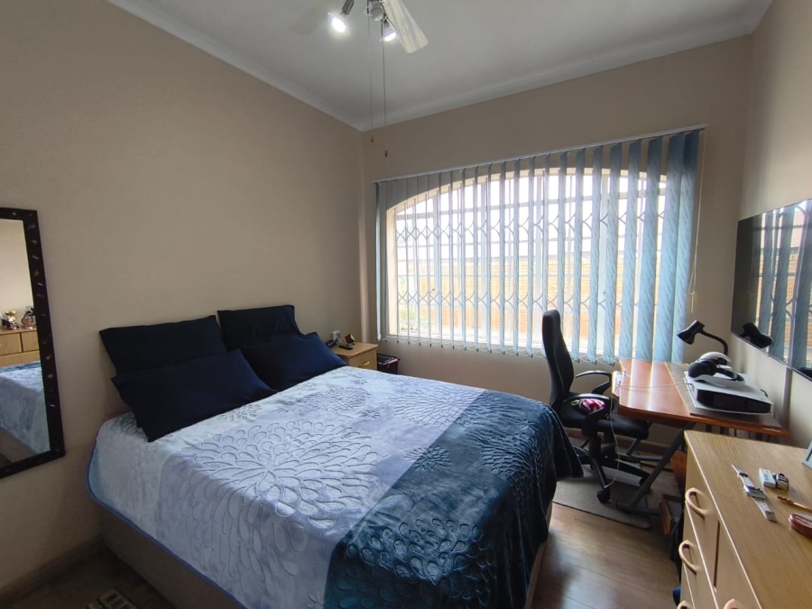 4 Bedroom Property for Sale in New Redruth Gauteng