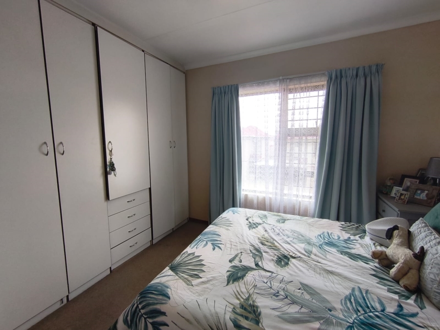 3 Bedroom Property for Sale in New Market Park Gauteng