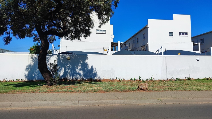 2 Bedroom Property for Sale in Mayberry Park Gauteng