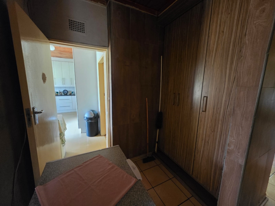 3 Bedroom Property for Sale in Vanderbijlpark Cw 6 Gauteng