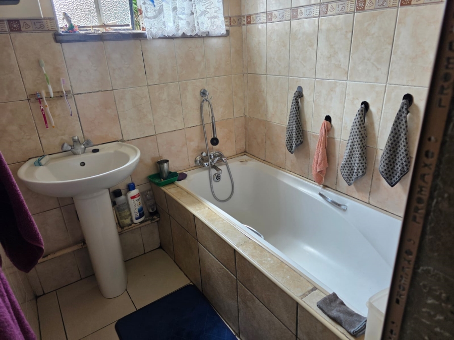 3 Bedroom Property for Sale in Vanderbijlpark Cw 6 Gauteng