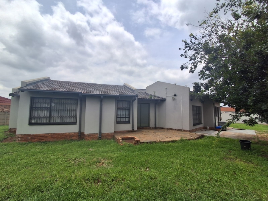 4 Bedroom Property for Sale in Meyerton Park Gauteng