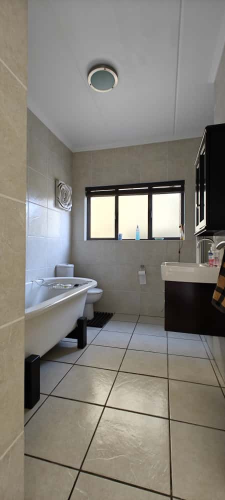 To Let 3 Bedroom Property for Rent in Paulshof Gauteng