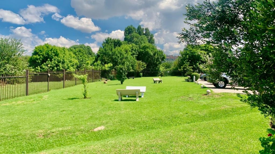 2 Bedroom Property for Sale in Mulbarton Gauteng