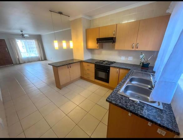2 Bedroom Property for Sale in Mulbarton Gauteng