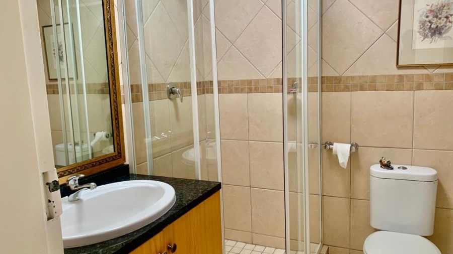 2 Bedroom Property for Sale in Mulbarton Gauteng