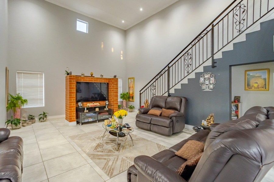 5 Bedroom Property for Sale in Country View Estate Gauteng