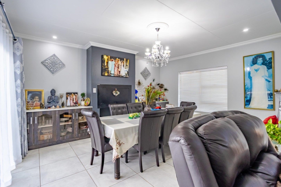 5 Bedroom Property for Sale in Country View Estate Gauteng