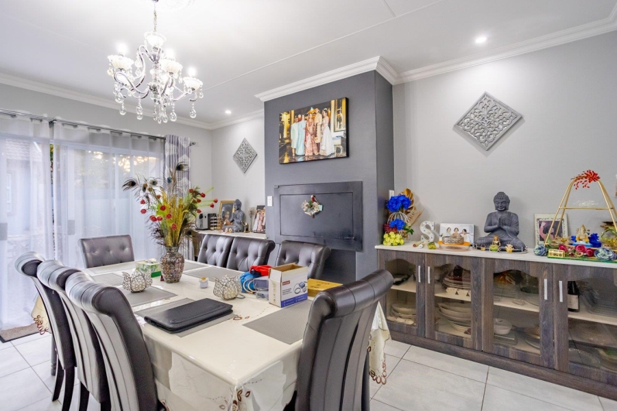 5 Bedroom Property for Sale in Country View Estate Gauteng