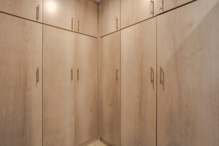 5 Bedroom Property for Sale in Country View Estate Gauteng