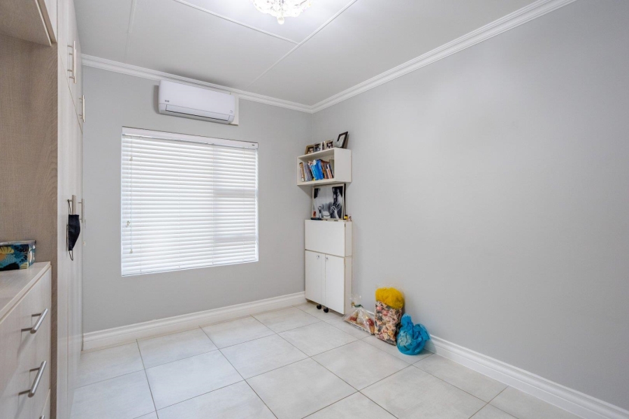 5 Bedroom Property for Sale in Country View Estate Gauteng