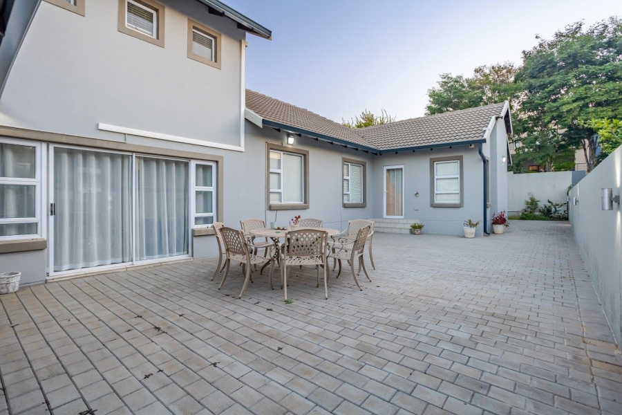 5 Bedroom Property for Sale in Country View Estate Gauteng