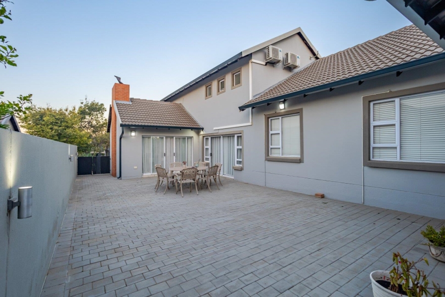 5 Bedroom Property for Sale in Country View Estate Gauteng