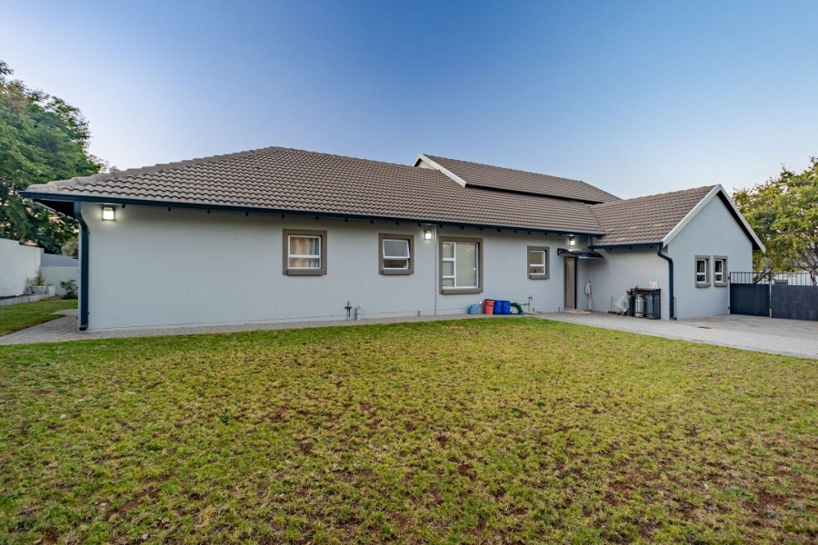 5 Bedroom Property for Sale in Country View Estate Gauteng