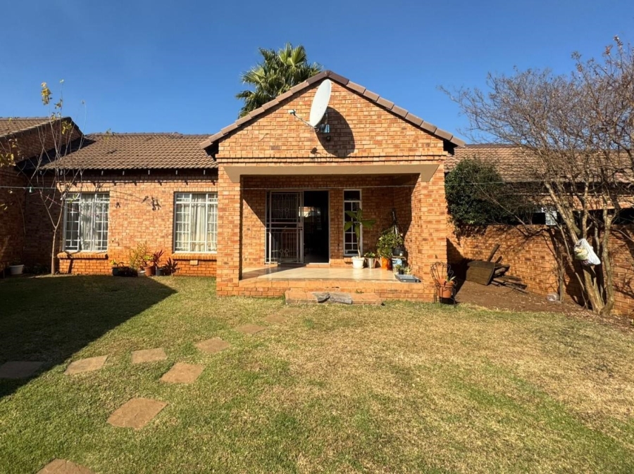 3 Bedroom Property for Sale in Equestria Gauteng