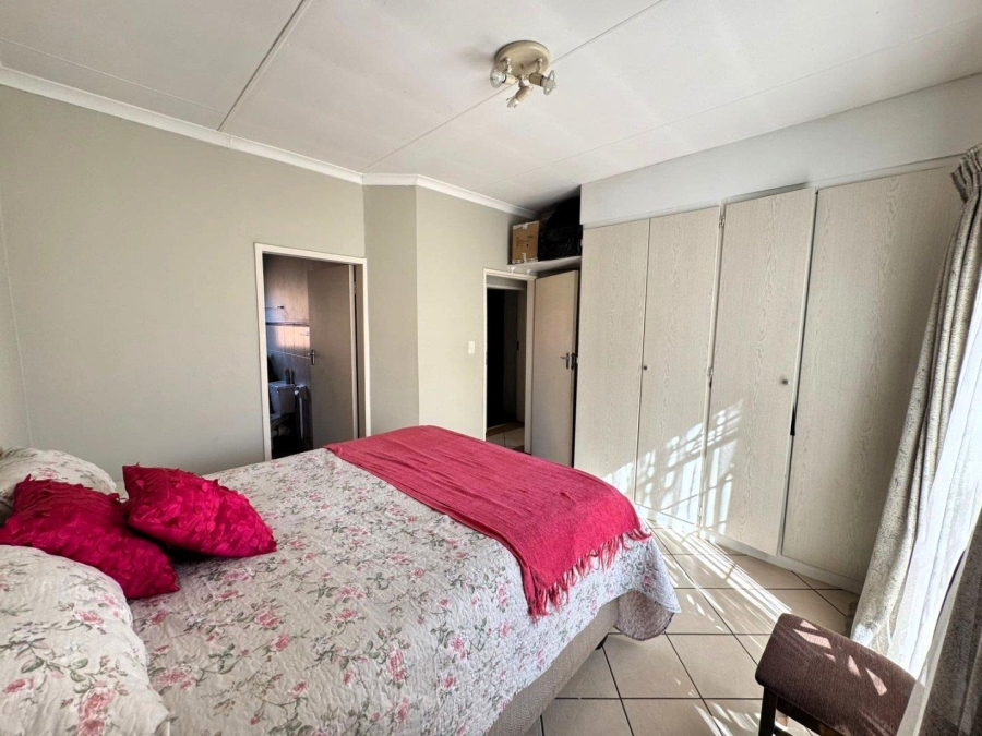 3 Bedroom Property for Sale in Equestria Gauteng