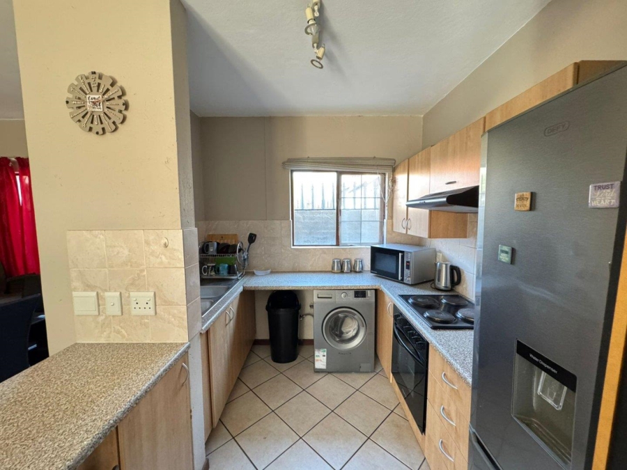 2 Bedroom Property for Sale in Country View Estate Gauteng