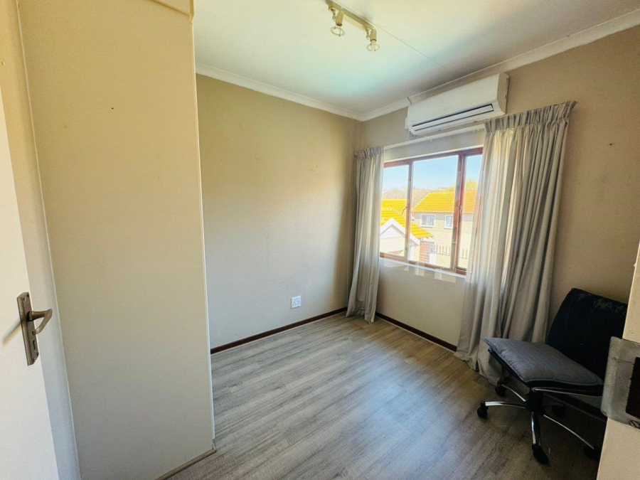 2 Bedroom Property for Sale in Country View Estate Gauteng