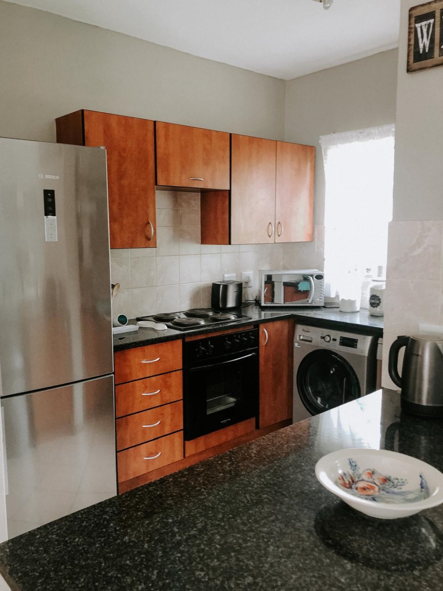 To Let 2 Bedroom Property for Rent in Country View Estate Gauteng