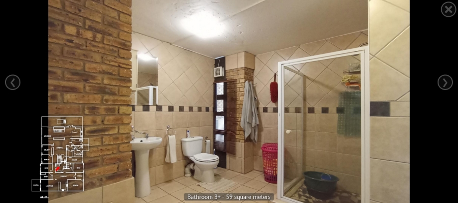 7 Bedroom Property for Sale in Featherbrooke Estate Gauteng