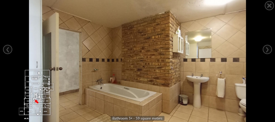 7 Bedroom Property for Sale in Featherbrooke Estate Gauteng